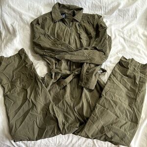Gap jumpsuit